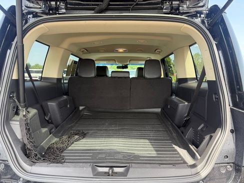 Used 2019 Ford Flex Limited AWD/4WD image 7