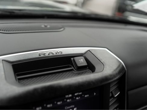 Used 2019 RAM 1500 Big Horn image 22