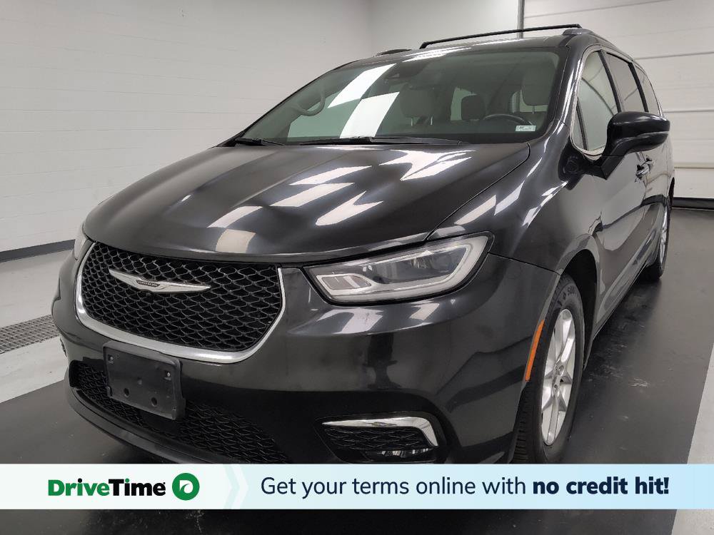 Used 2021 Chrysler Pacifica Touring-L FWD image 1