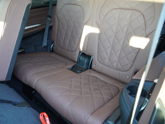 Used 2024 BMW X7 xDrive40i AWD/4WD image 29