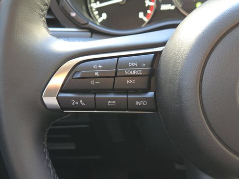 Used 2025 MAZDA MAZDA3 s image 30