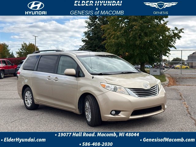Used 2014 Toyota Sienna XLE FWD image 7