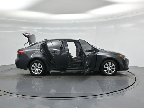 Used 2024 Toyota Corolla LE image 5