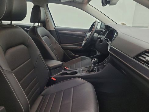 Used 2022 Volkswagen Jetta SE FWD image 21
