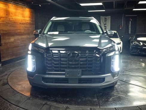 Used 2023 Hyundai Palisade Limited FWD image 4
