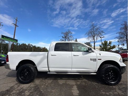 Used 2019 RAM 1500 Big Horn image 10