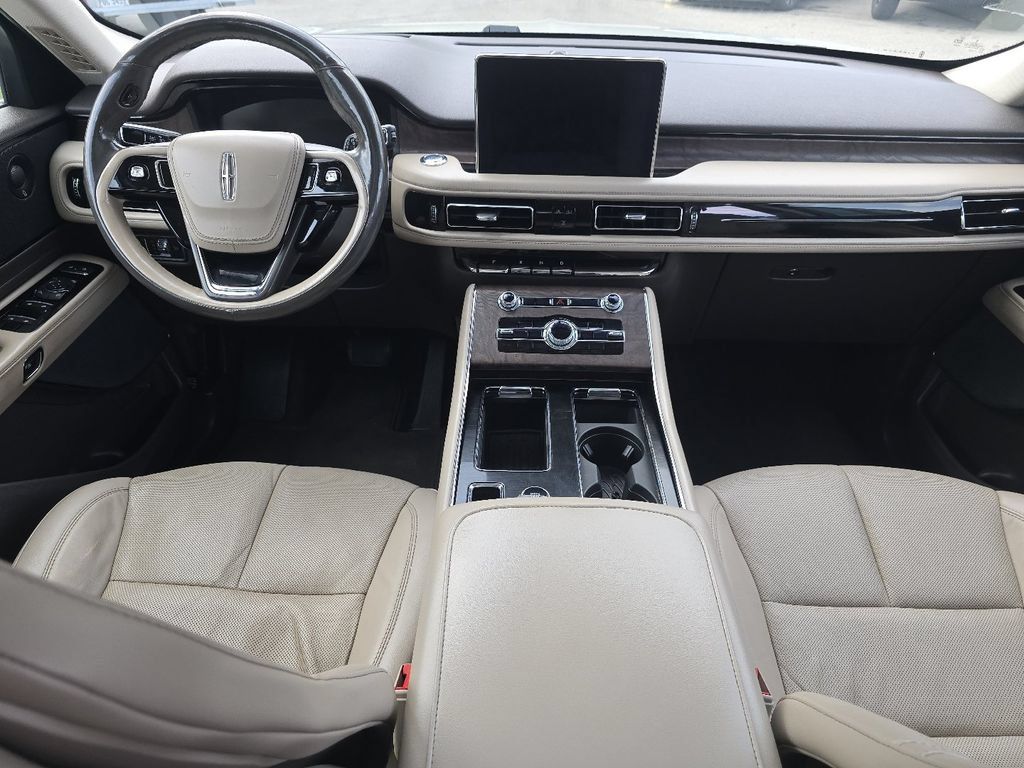 Used 2022 Lincoln Aviator Reserve w/ Equipment Group 201A AWD/4WD image 21