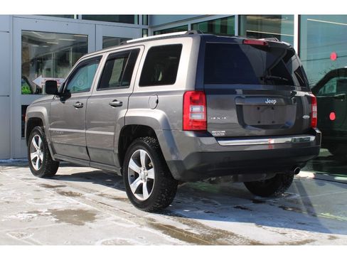 Used 2016 Jeep Patriot High Altitude image 3