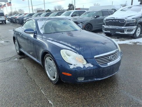 Used 2004 Lexus SC 430 Convertible image 3