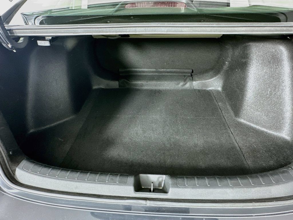 Used 2025 Honda Civic LX image 31