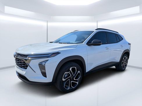 New 2026 Chevrolet Trax RS w/ Driver Confidence Package image 7