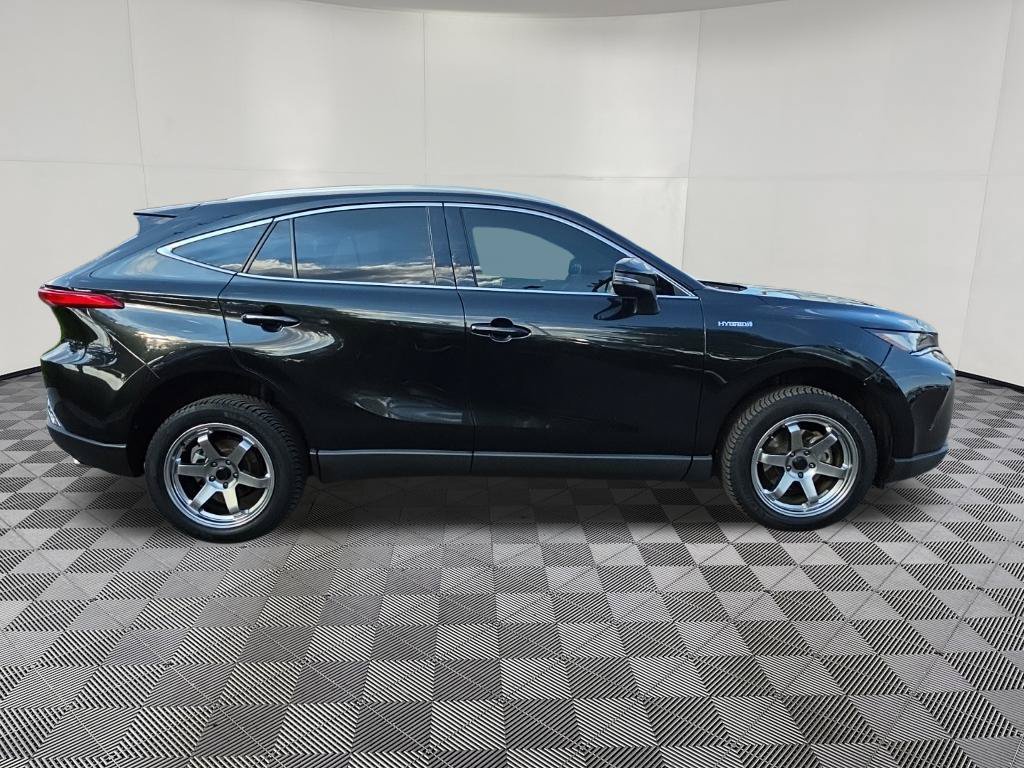 Used 2021 Toyota Venza XLE w/ Softex Package AWD/4WD image 11