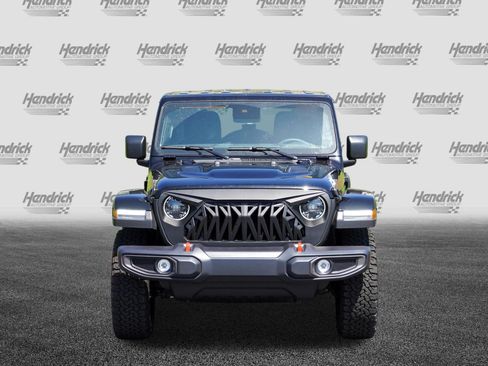 Used 2025 Jeep Wrangler Unlimited Rubicon w/ Convenience Group AWD/4WD image 3