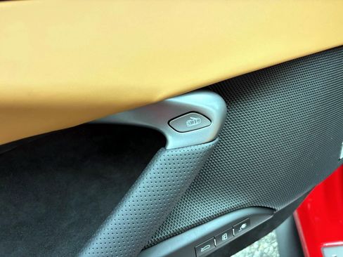 Used 2025 Ferrari 296 GTS image 27