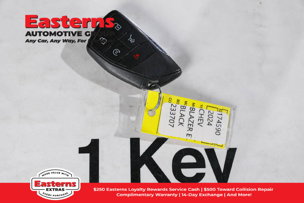 Used 2024 Chevrolet Blazer EV LT AWD/4WD image 24