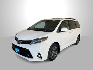 Used 2020 Toyota Sienna SE w/ SE Preferred Package video 1