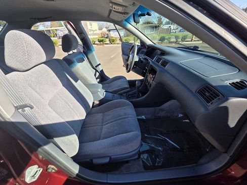 Used 2001 Toyota Camry CE image 15