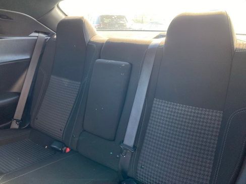 Used 2023 Dodge Challenger SXT image 11