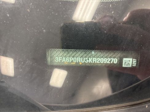 Used 2019 Ford Fusion Titanium image 3