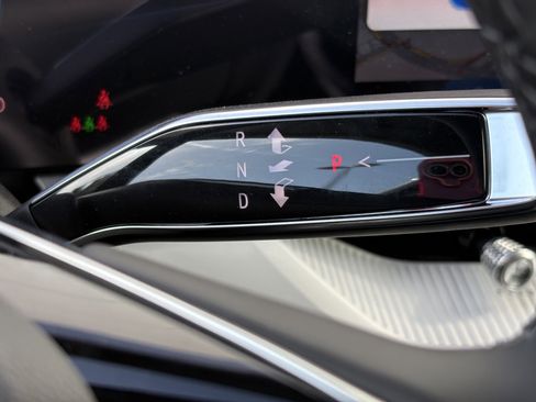 New 2025 Cadillac Optiq Luxury 1 image 22