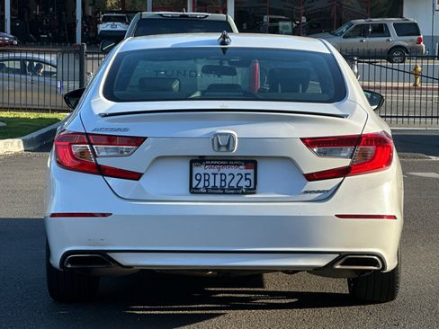 Used 2022 Honda Accord Sport image 4