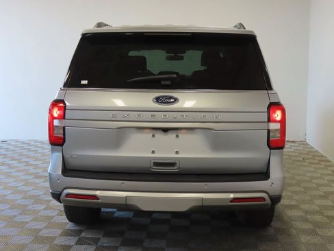 Used 2023 Ford Expedition XLT RWD image 4