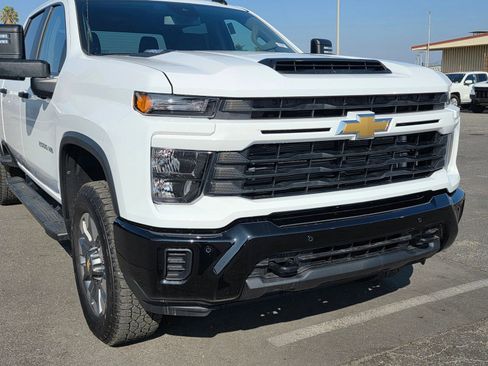 New 2025 Chevrolet Silverado 2500 Custom w/ Custom Value Package image 9
