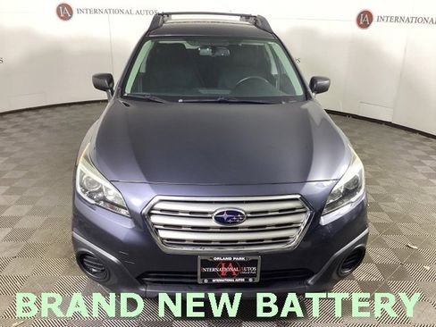 Used 2017 Subaru Outback 2.5i image 2