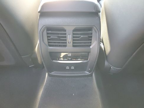 Used 2025 BMW 330i Sedan image 12