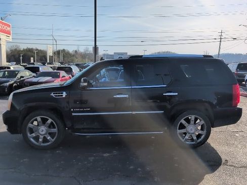 Used 2009 Cadillac Escalade Base image 5
