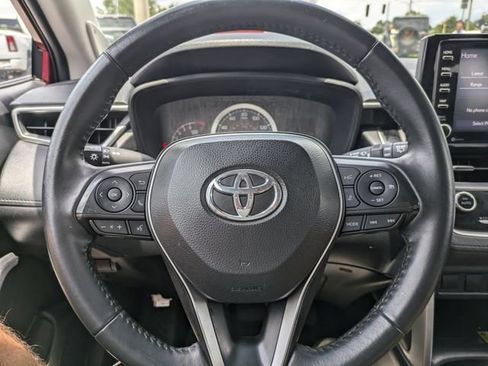 Used 2022 Toyota Corolla Cross LE w/ Moonroof Package FWD image 27