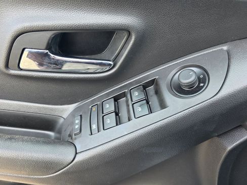 Used 2022 Chevrolet Trax LT w/ Driver Confidence Package image 13