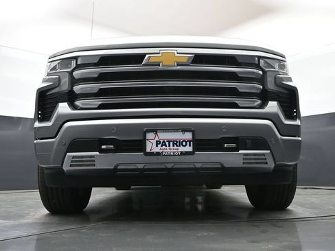 Used 2023 Chevrolet Silverado 1500 High Country AWD/4WD image 58