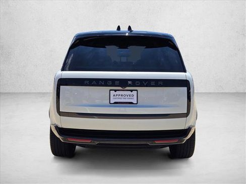 Used 2024 Land Rover Range Rover SE AWD/4WD image 7