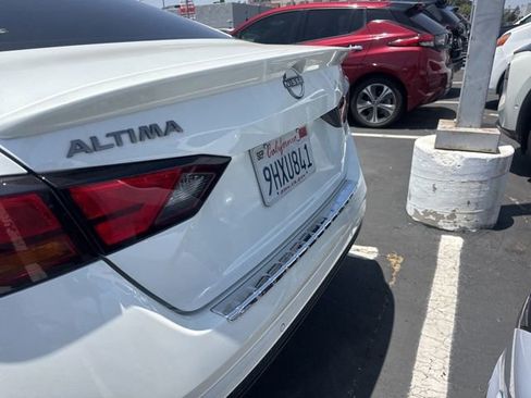 Certified 2023 Nissan Altima 2.5 SR FWD image 4