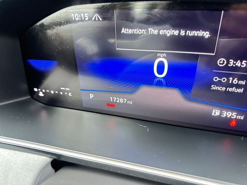 Used 2025 Volkswagen Jetta SE image 40