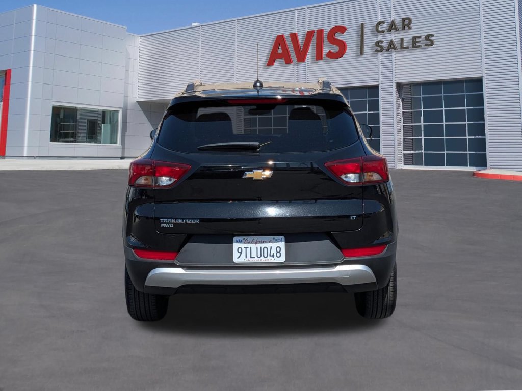 Used 2025 Chevrolet TrailBlazer LT AWD/4WD image 7