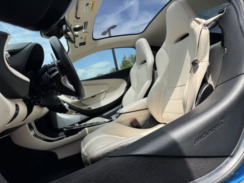Used 2020 McLaren GT RWD image 11