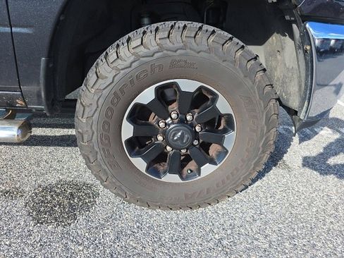 Used 2014 RAM 2500 Tradesman w/ Chrome Appearance Group image 21