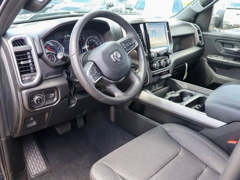 New 2026 RAM 1500 Express AWD/4WD image 3
