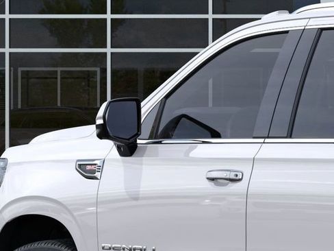 New 2025 GMC Yukon XL Denali w/ Sun & Power Step Package image 13