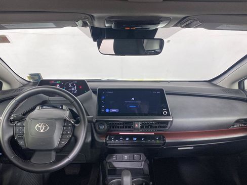 Used 2024 Toyota Prius Prime FWD image 20