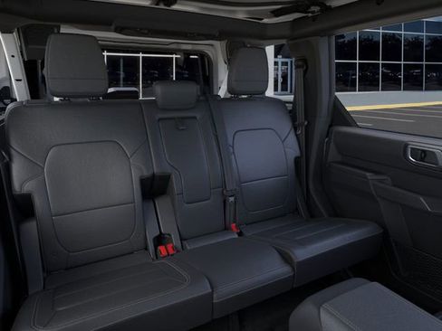 New 2025 Ford Bronco Badlands image 13
