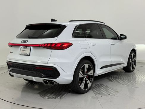 New 2025 Audi SQ5 Premium Plus image 9