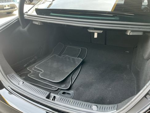 Used 2022 Mercedes-Benz E 350 Sedan w/ AMG Line Exterior image 18