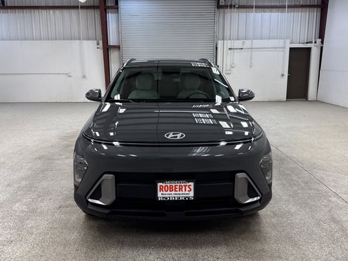 Used 2025 Hyundai Kona SEL image 24