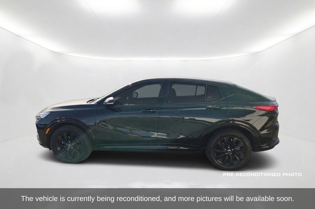 Used 2024 Buick Envista Sport Touring w/ Convenience I Package FWD image 9