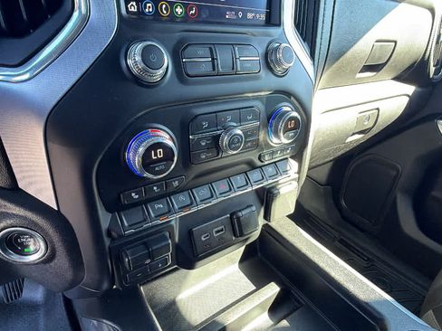Used 2019 GMC Sierra 1500 SLT w/ SLT Convenience Package AWD/4WD image 14