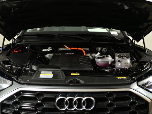 Certified 2023 Audi Q5 e Premium Plus w/ Premium Plus Package image 18