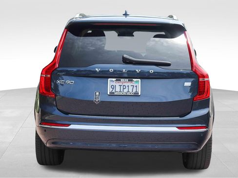 Used 2024 Volvo XC90 T8 Plus w/ Protection Package Premier AWD/4WD image 7